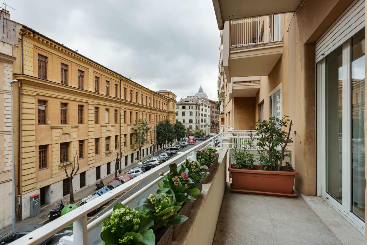 Goldie Rome Buitenkant foto